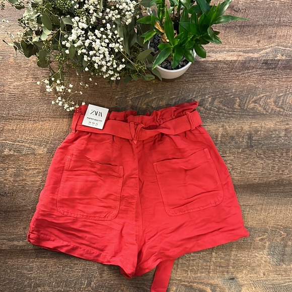 NWT ZARA || RED PAPER BAG SHORTS || SIZE S - Picture 10 of 12